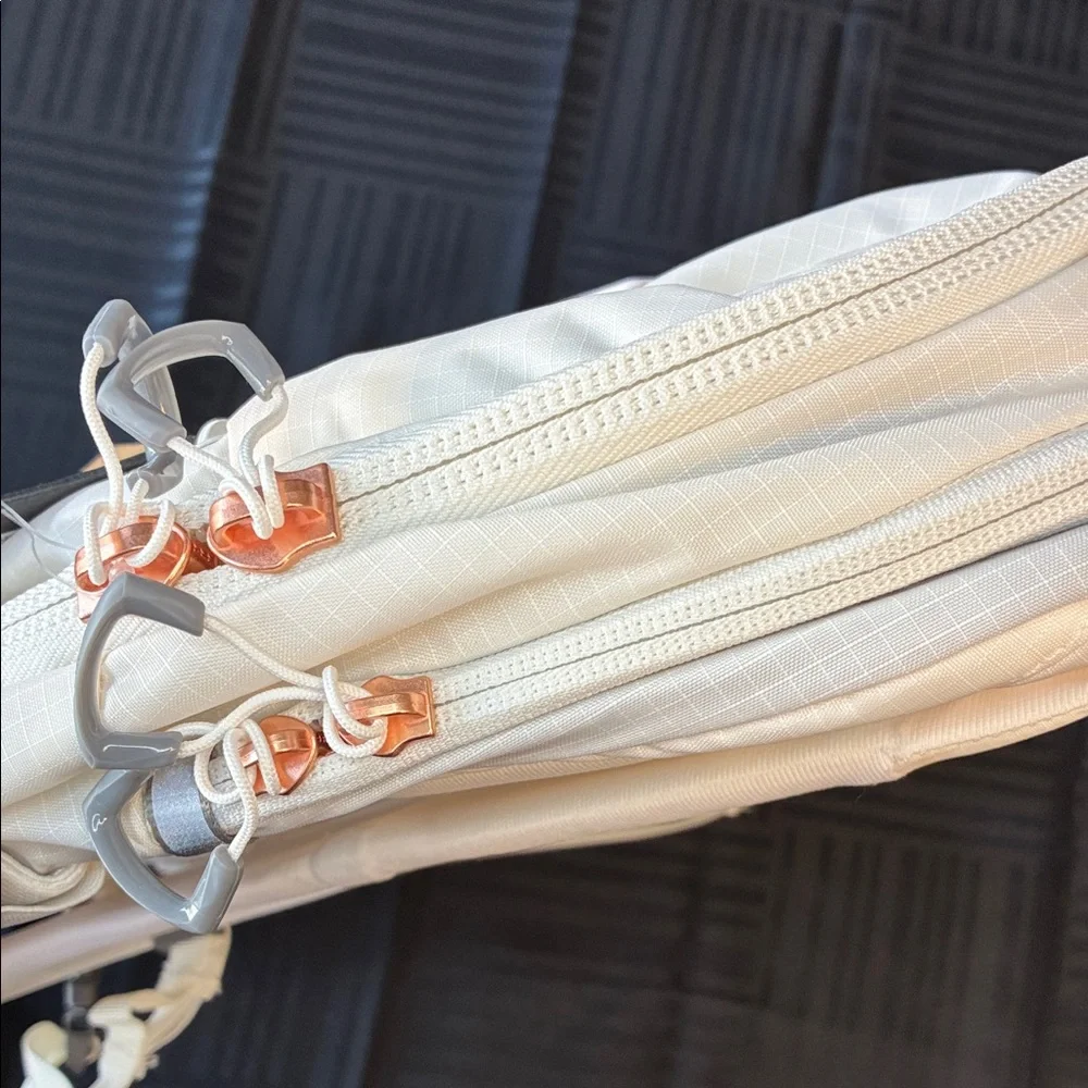 The North Face Off-White Backpack - Picture 7 of 8